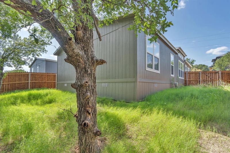 815 Thicket Trail, Granbury TX 76048 - Photo 27