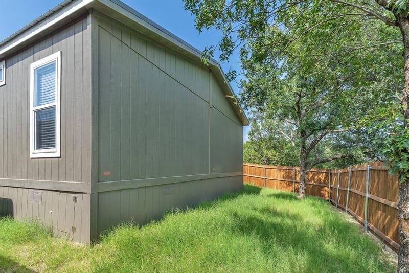 815 Thicket Trail, Granbury TX 76048 - Photo 26