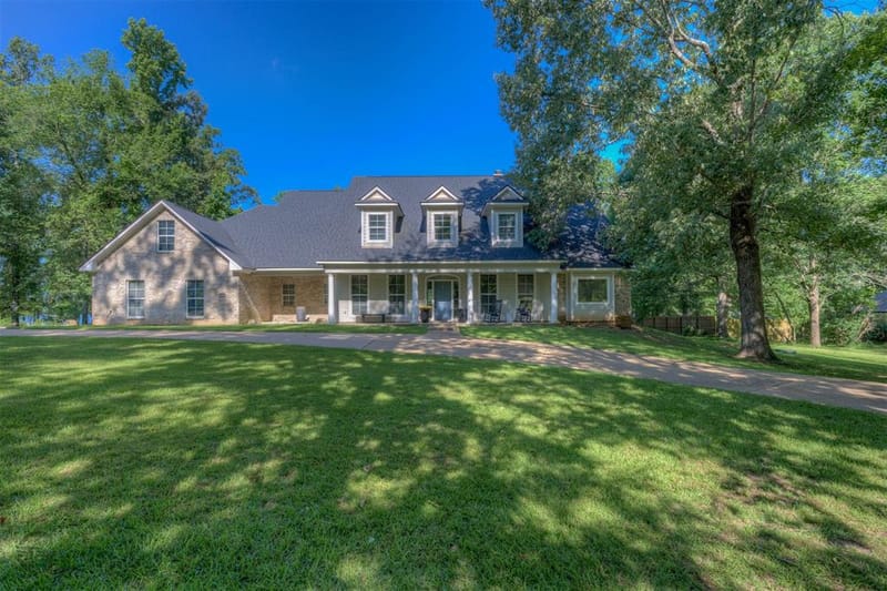 111 Oak Leaf Trail, Benton LA 71006