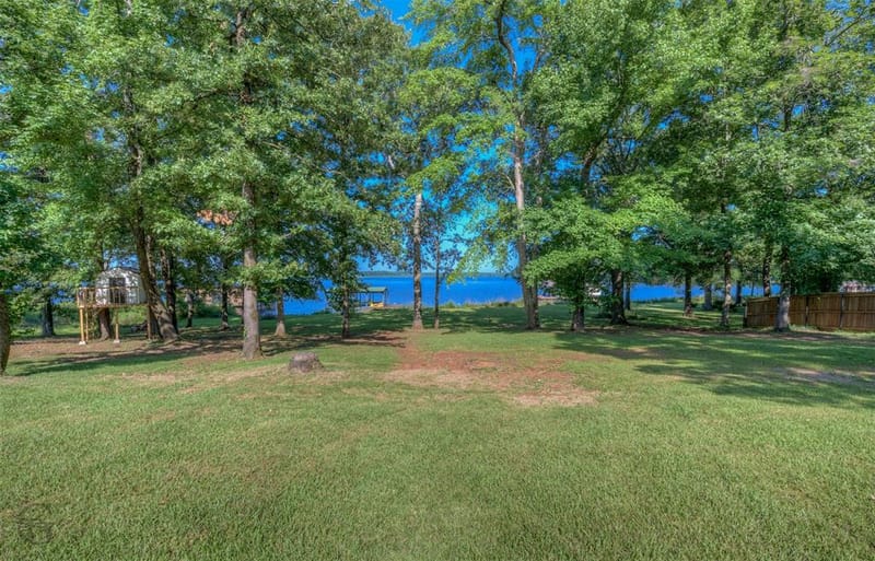 111 Oak Leaf Trail, Benton LA 71006 - Photo 9
