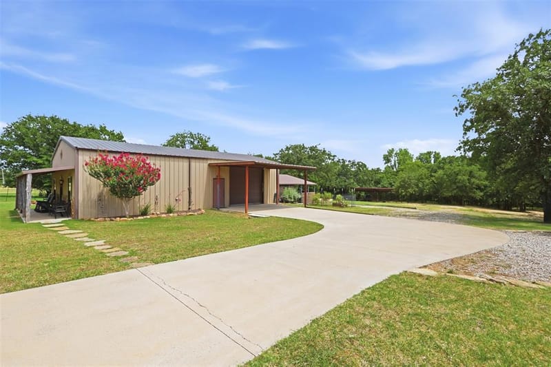 2951 Harwell Lake Road, Weatherford TX 76088 - Photo 2