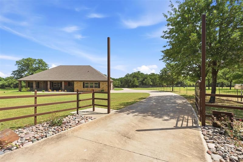 2951 Harwell Lake Road, Weatherford TX 76088 - Photo 5