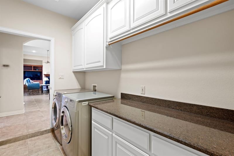 1009 Summerlin Drive, Granbury TX 76048 - Photo 24