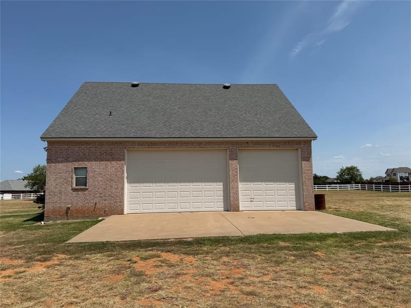 1009 Summerlin Drive, Granbury TX 76048 - Photo 30