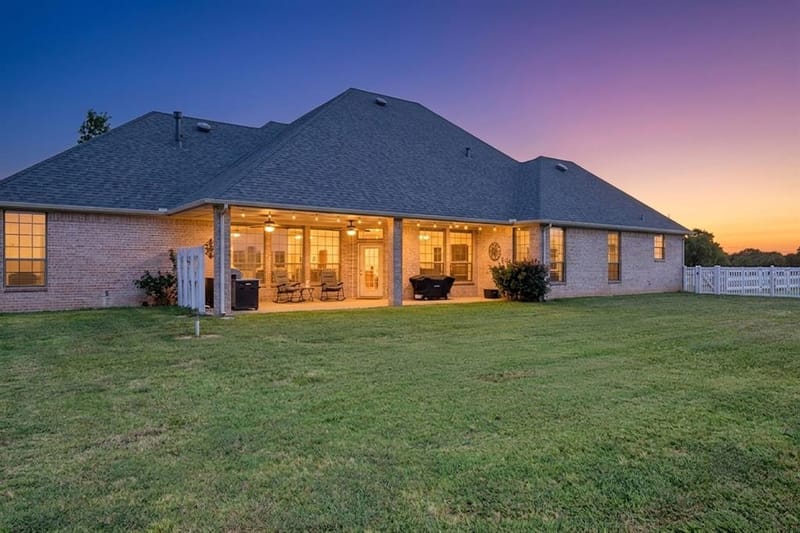 1009 Summerlin Drive, Granbury TX 76048 - Photo 40