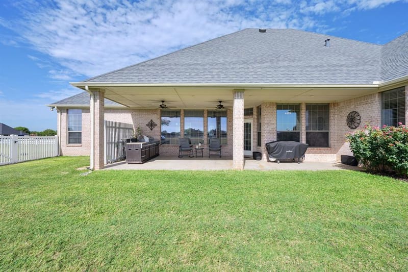 1009 Summerlin Drive, Granbury TX 76048 - Photo 25