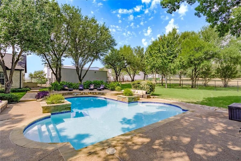 6130 Grauton Drive, Mansfield TX 76063 - Photo 3