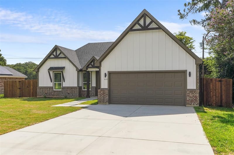 418 Starboard Drive, Gun Barrel City TX 75156 - Photo 2