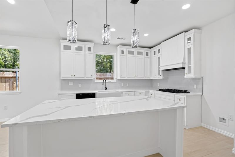 373 5TH Street NW, Paris TX 75460 - Photo 9