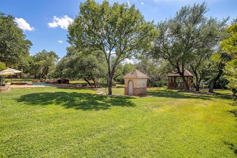 9549 Dickson Road, Fort Worth TX 76179 - Photo 38