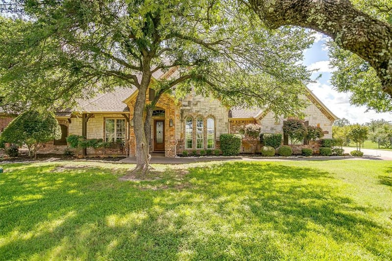 9549 Dickson Road, Fort Worth TX 76179 - Photo 4
