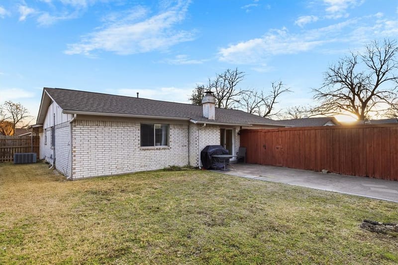 1913 Mission Drive, Garland TX 75042 - Photo 27