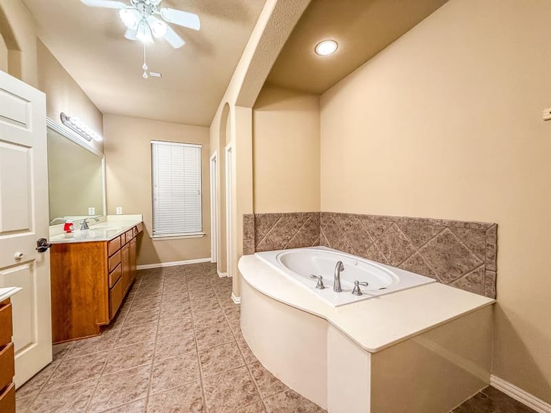 1528 Chestnut Drive, Savannah TX 76227 - Photo 19