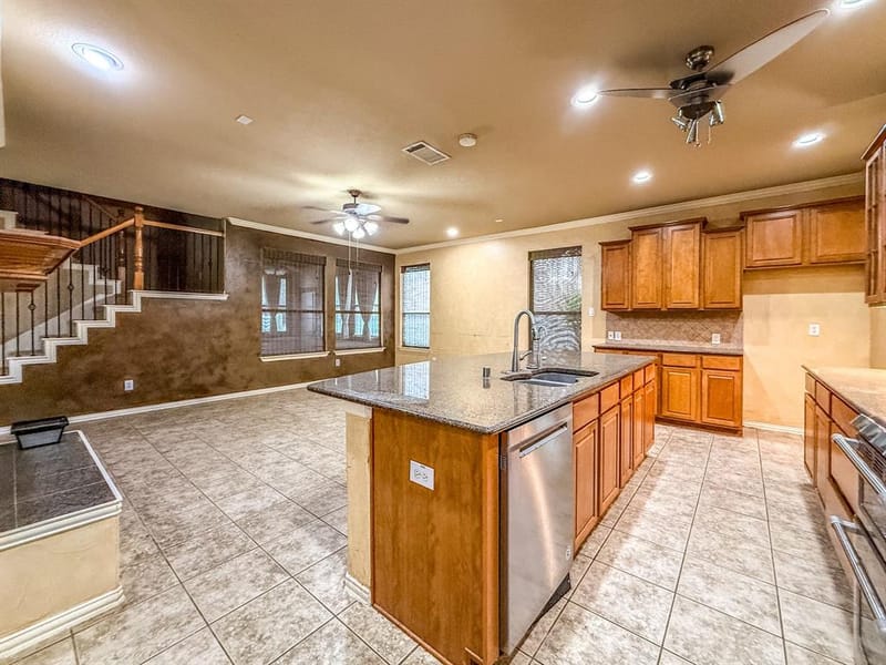 1528 Chestnut Drive, Savannah TX 76227 - Photo 4