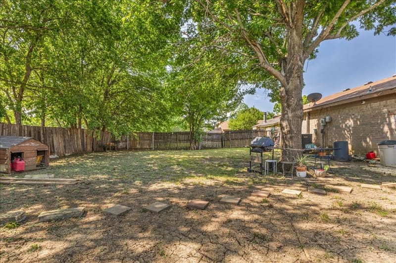 3423 Hickory Hill Drive, Arlington TX 76014 - Photo 22