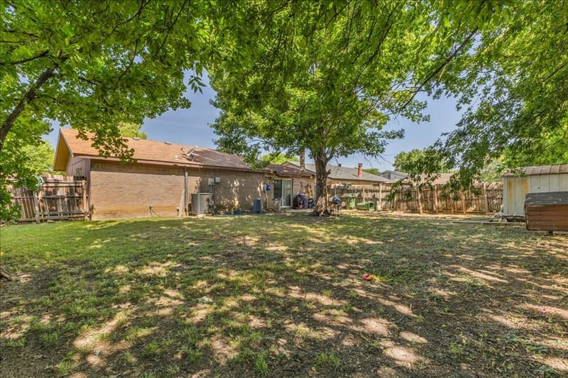 3423 Hickory Hill Drive, Arlington TX 76014 - Photo 21