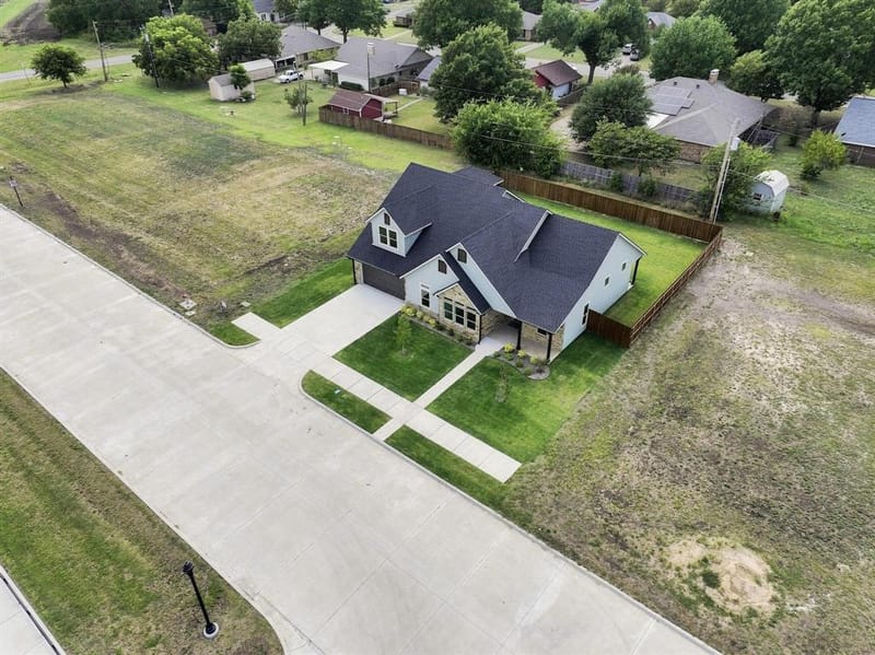 512 Bandera Drive, Howe TX 75459 - Photo 2