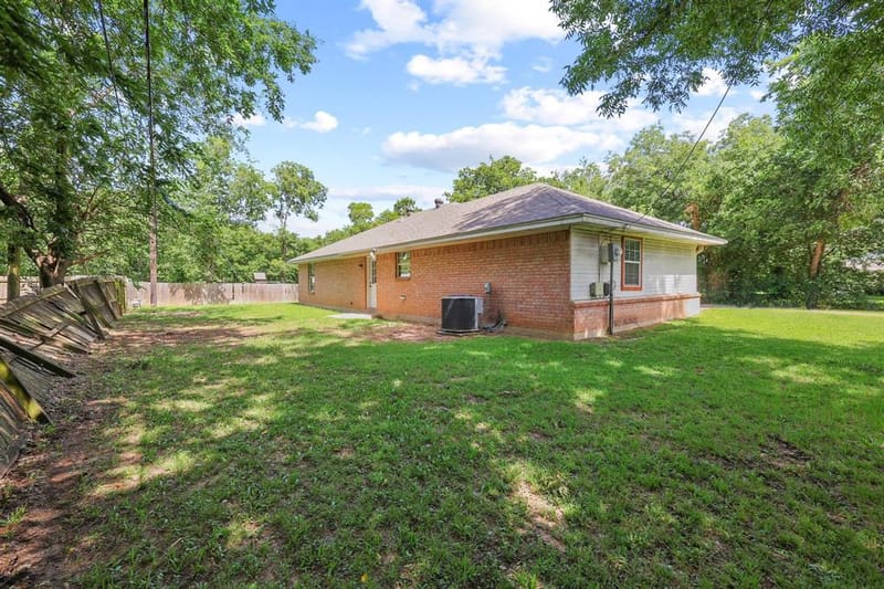 207 W South Street, Whitesboro TX 76273 - Photo 26