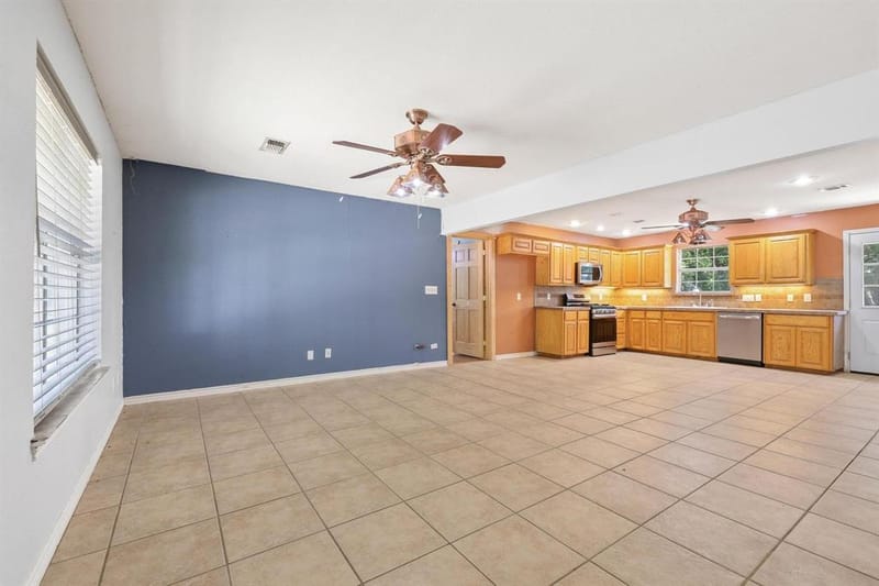207 W South Street, Whitesboro TX 76273 - Photo 4