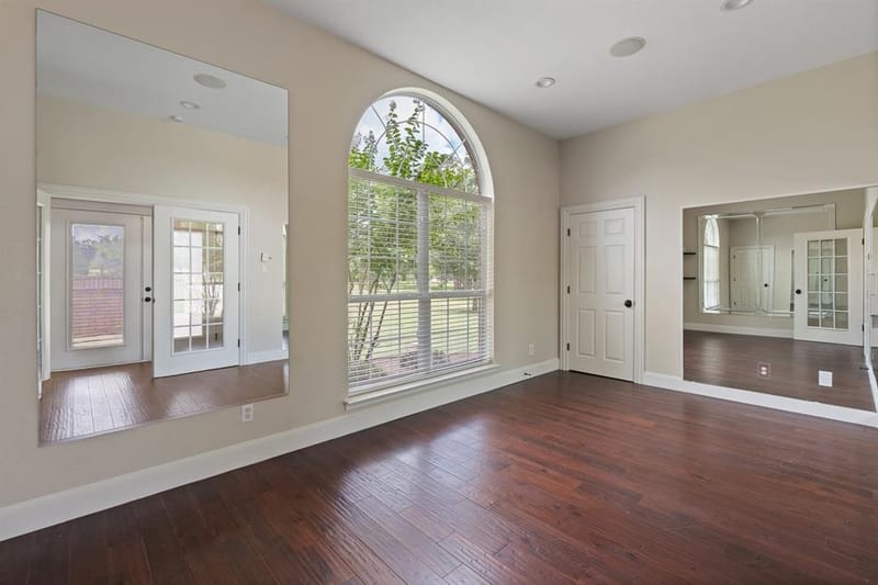 6035 Oak Hollow Drive, Burleson TX 76028 - Photo 16