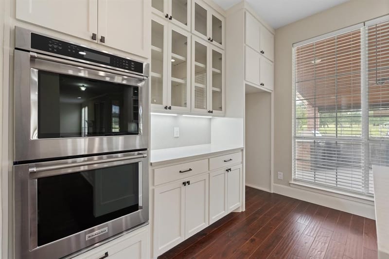 6035 Oak Hollow Drive, Burleson TX 76028 - Photo 12