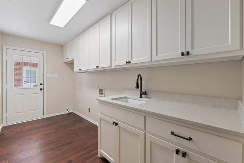 6035 Oak Hollow Drive, Burleson TX 76028 - Photo 24