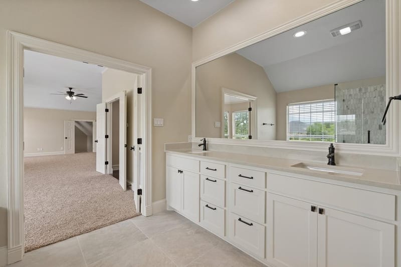 6035 Oak Hollow Drive, Burleson TX 76028 - Photo 34