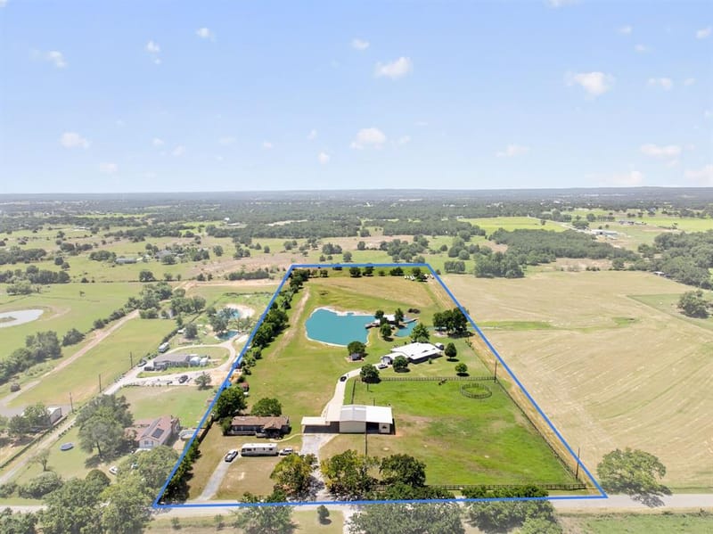 1465 County Road 3690, Paradise TX 76073 - Photo 2