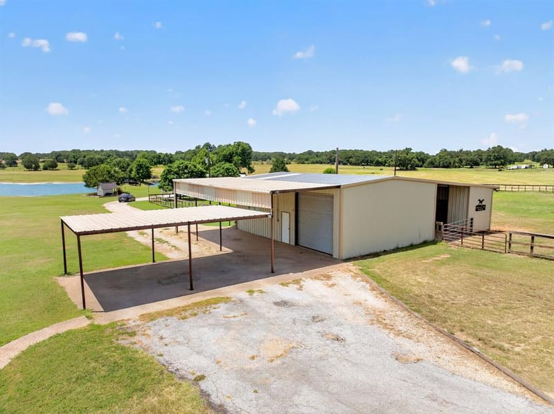1465 County Road 3690, Paradise TX 76073 - Photo 28