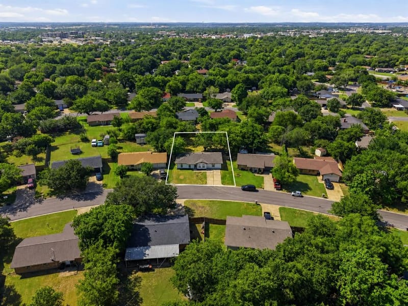 318 NE Michael Drive, Burleson TX 76028 - Photo 21