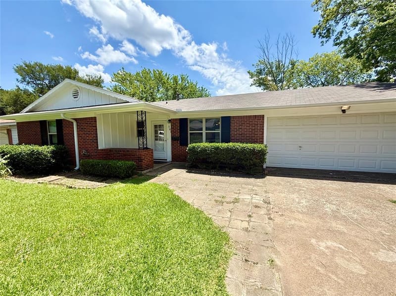 160 Bob White Road, Denison TX 75020 - Photo 2