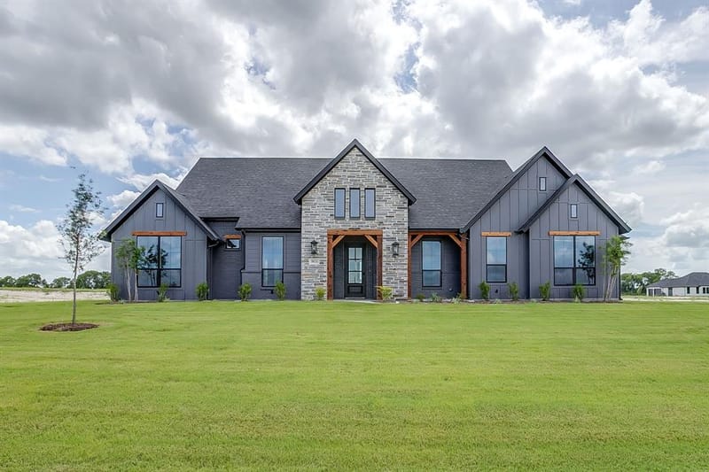 10121 Baldy Mountain Drive, Waxahachie TX 75167 - Photo 2