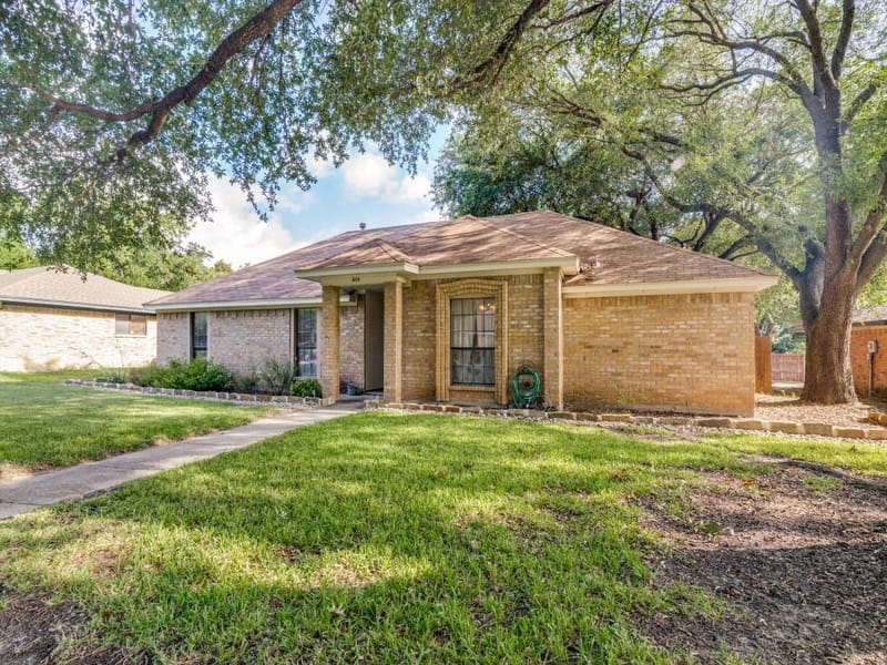5114 Vera Cruz Drive, Garland TX 75043 - Photo 2