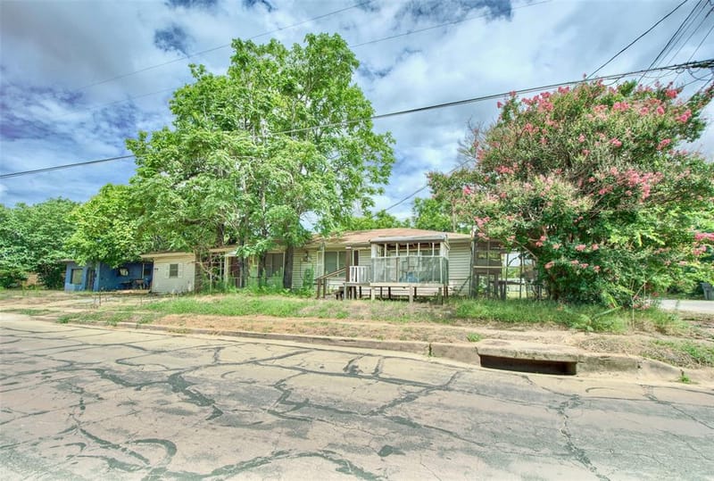 600 Hatton Street, Waco TX 76704 - Photo 2