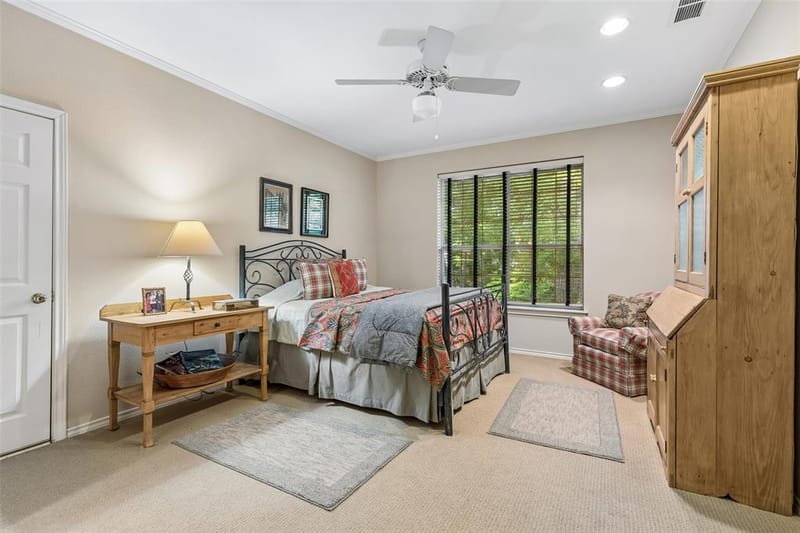 8732 Arbor Park Court, Dallas TX 75243 - Photo 27