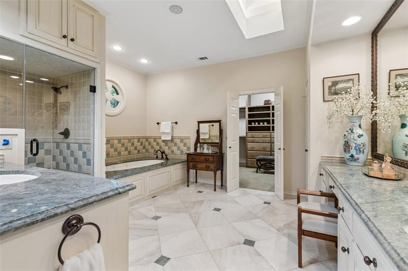 8732 Arbor Park Court, Dallas TX 75243 - Photo 17