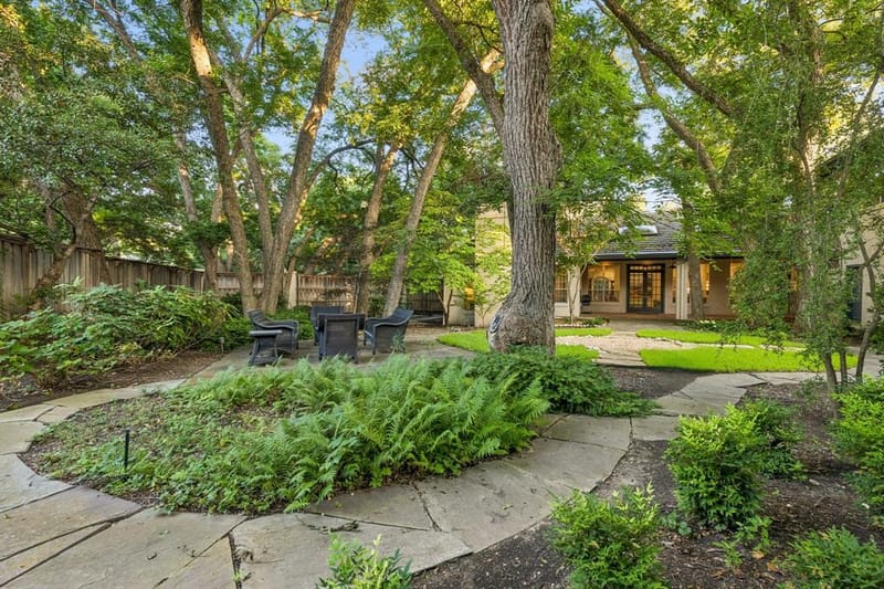 8732 Arbor Park Court, Dallas TX 75243 - Photo 33