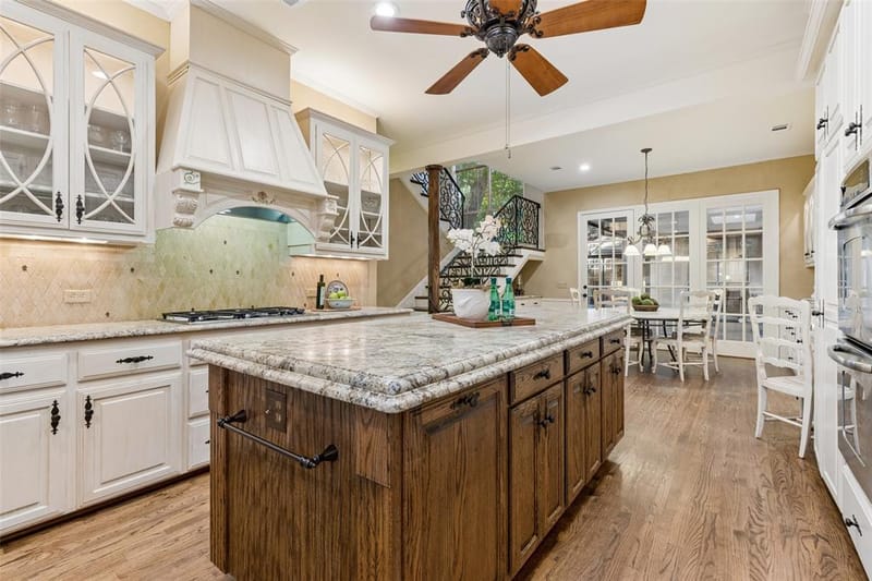 8732 Arbor Park Court, Dallas TX 75243 - Photo 14