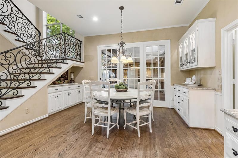 8732 Arbor Park Court, Dallas TX 75243 - Photo 15