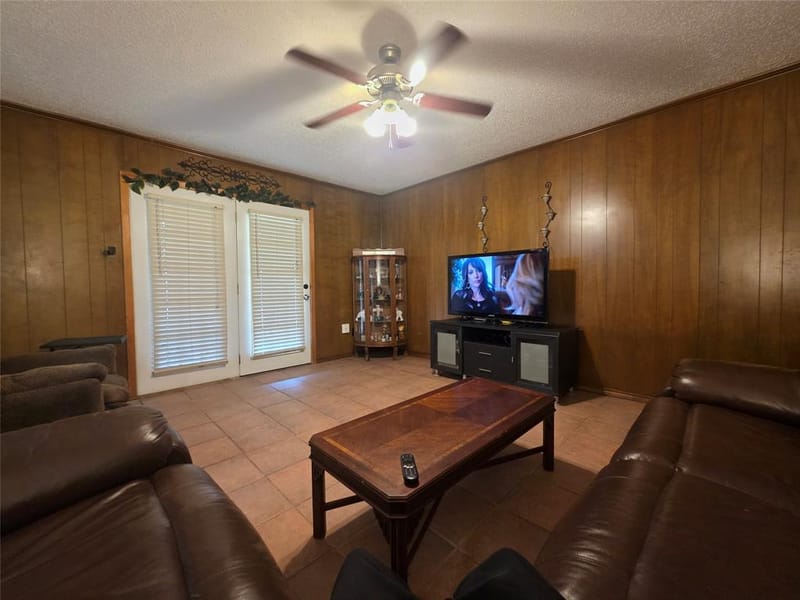 304 NW Suzanne Terrace, Burleson TX 76028 - Photo 28