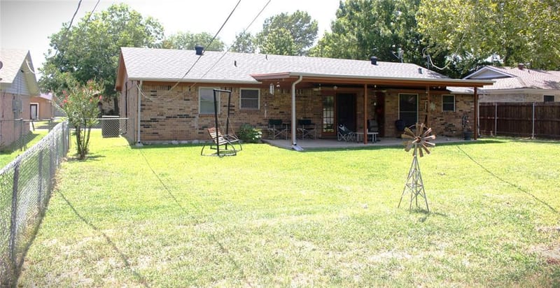 304 NW Suzanne Terrace, Burleson TX 76028 - Photo 4