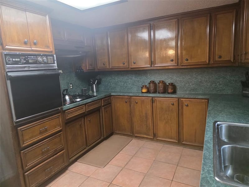 304 NW Suzanne Terrace, Burleson TX 76028 - Photo 25