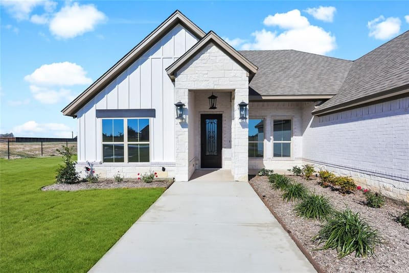 1061 Uplift Drive, Weatherford TX 76087 - Photo 3
