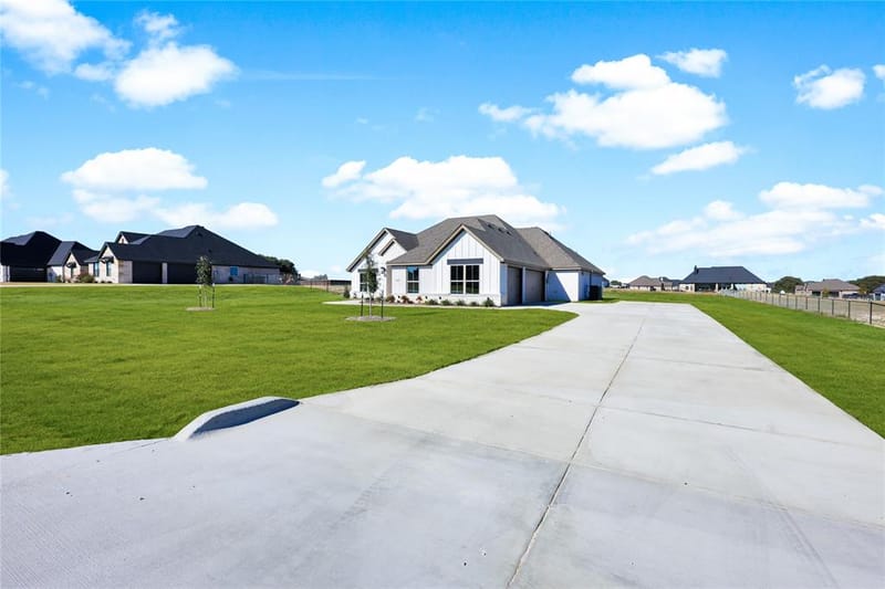 1061 Uplift Drive, Weatherford TX 76087 - Photo 4