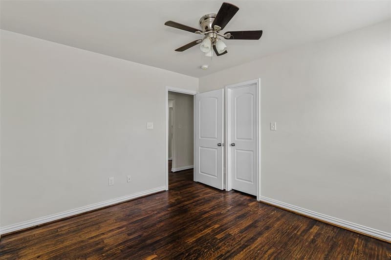624 E Ellen Avenue, Hurst TX 76053 - Photo 13
