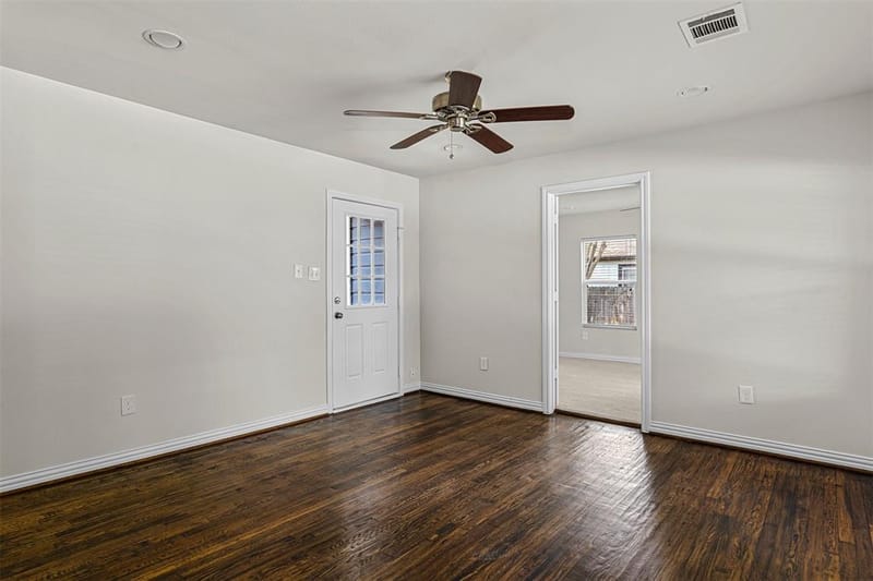 624 E Ellen Avenue, Hurst TX 76053 - Photo 3