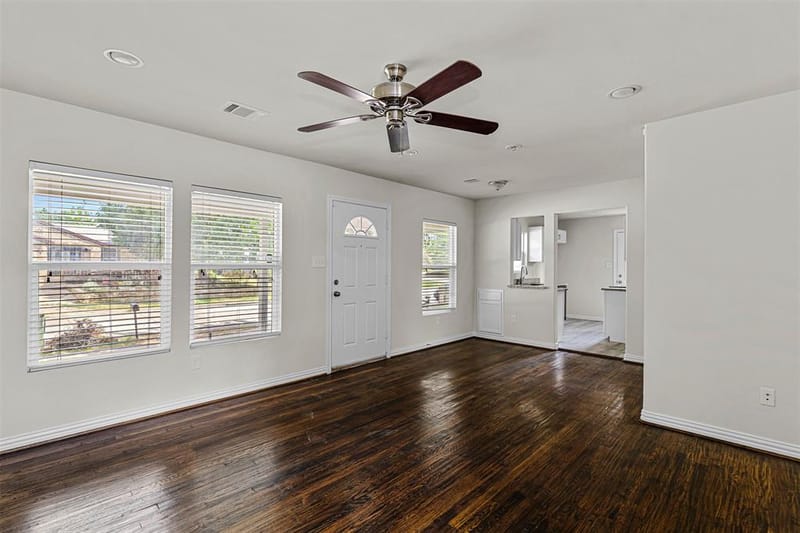624 E Ellen Avenue, Hurst TX 76053 - Photo 5