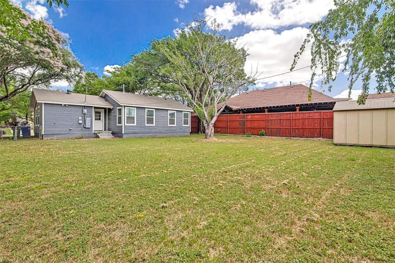 624 E Ellen Avenue, Hurst TX 76053 - Photo 18