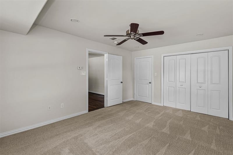 624 E Ellen Avenue, Hurst TX 76053 - Photo 11