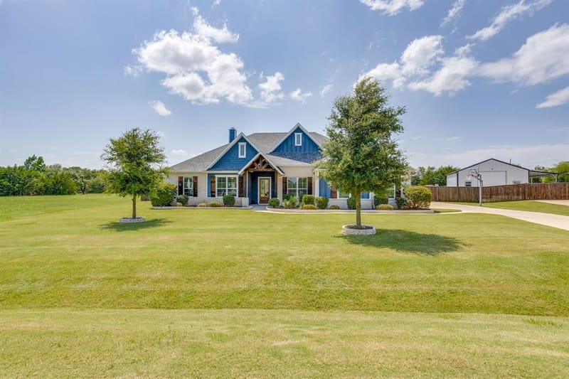 120 Homestead Lane, Waxahachie TX 75165 - Photo 2